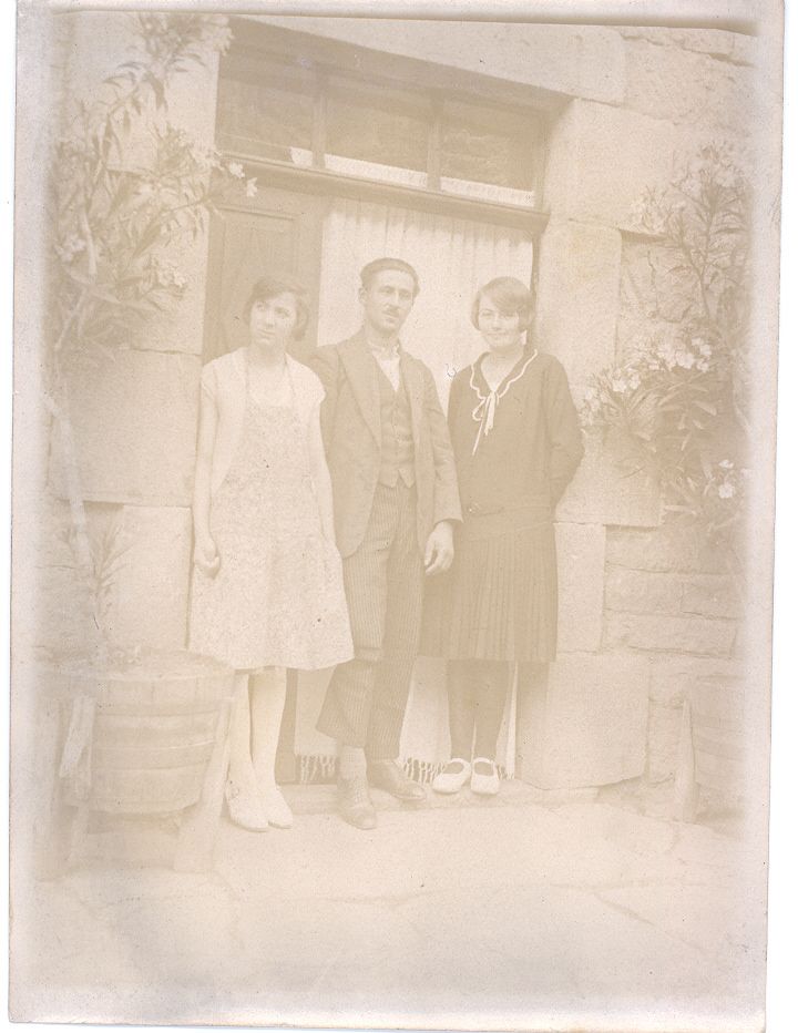 Photo ancienne originale de trois adultes